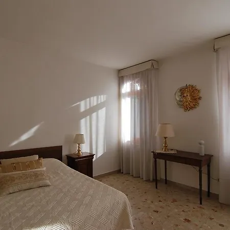 Casa Vacanze Quartiere San Stin *