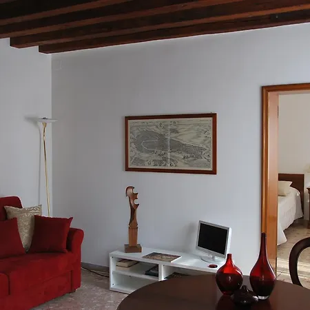 Casa Vacanze Quartiere San Stin ヴェネツィア