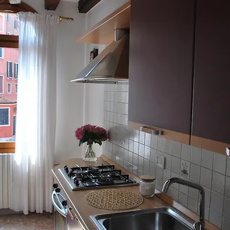 Casa Vacanze Quartiere San Stin ヴェネツィア